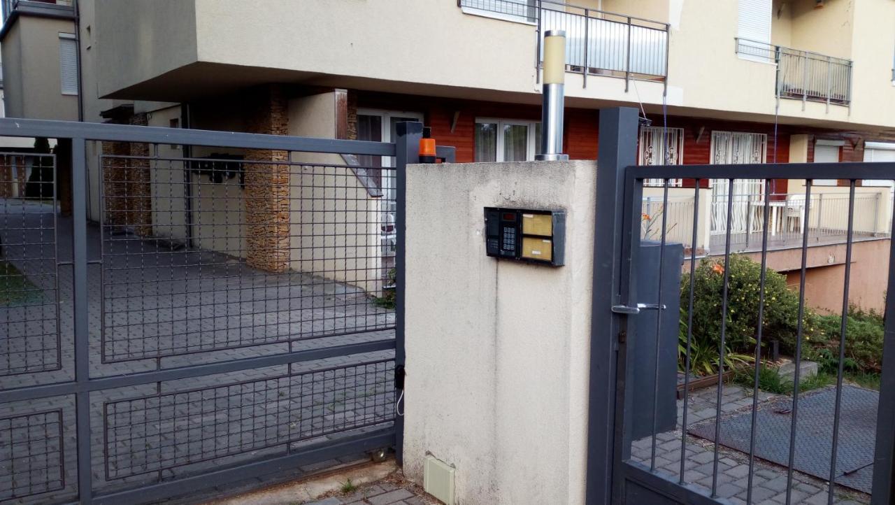 Cool & Pool Apartman Appartement Balatonfüred Buitenkant foto