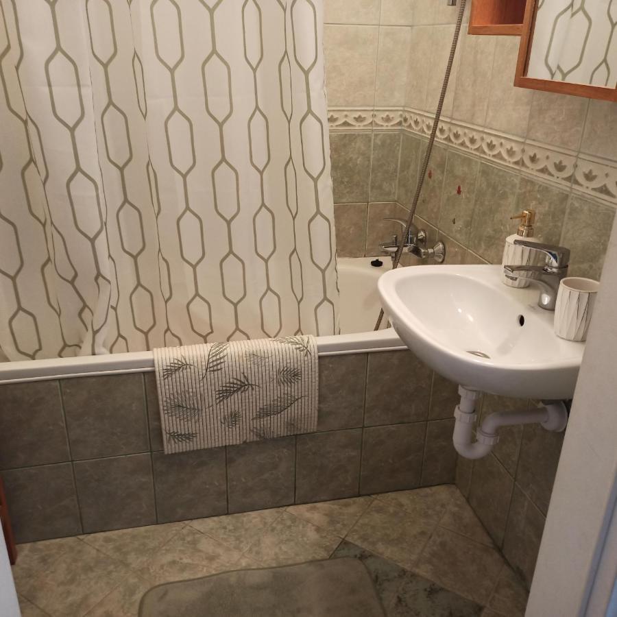Cool & Pool Apartman Appartement Balatonfüred Buitenkant foto